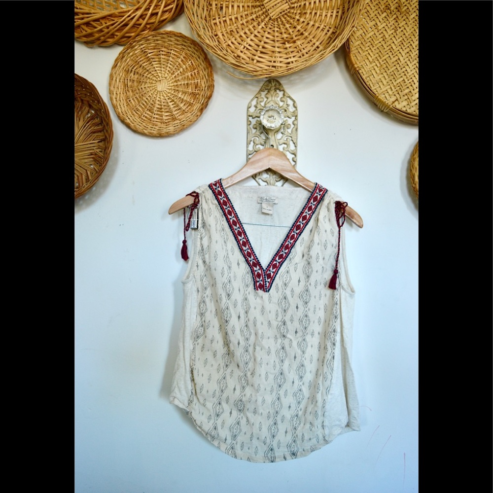 Embroidered Cream Sleeveless Top